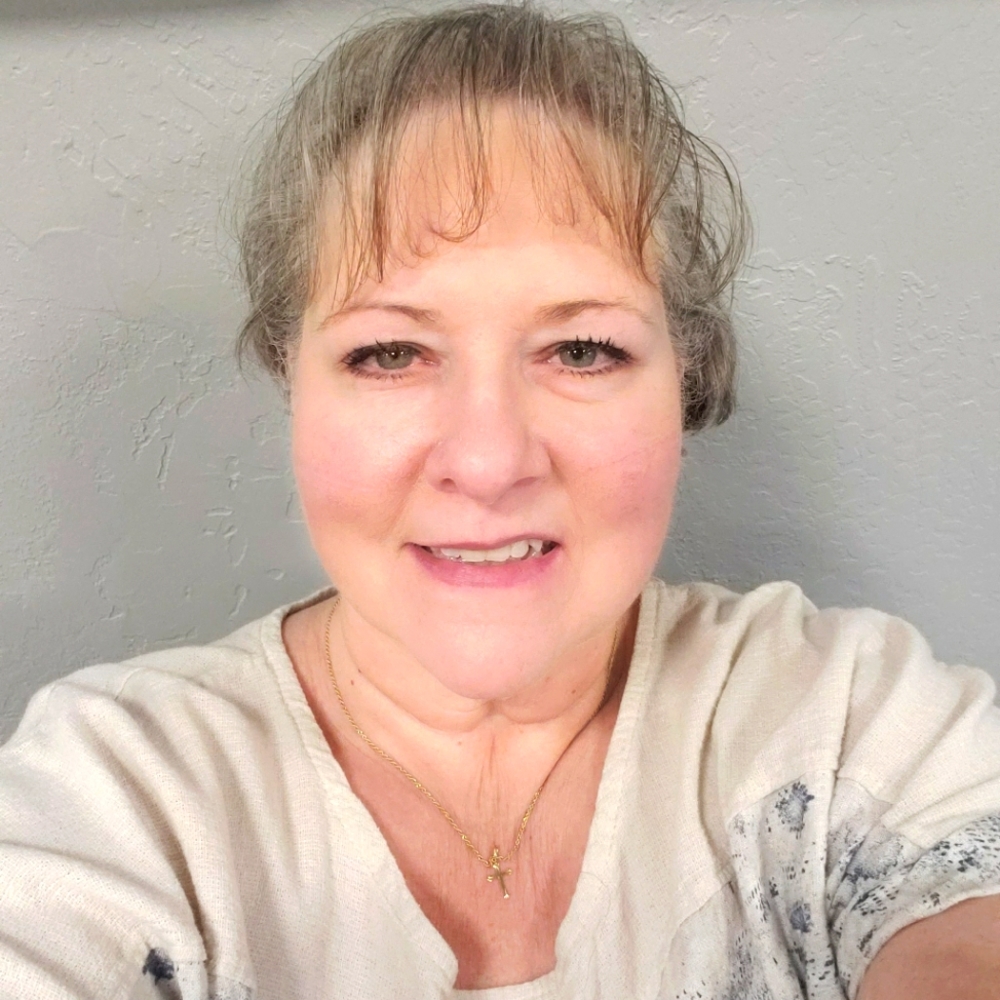Meet your Posher, Dana
